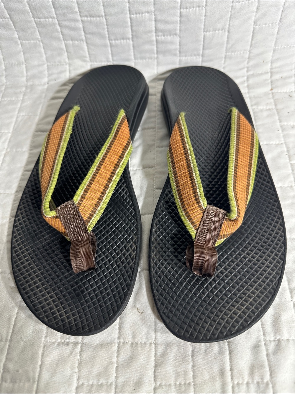 Chaco women's classic flip-flop sandals black footbed and orange and green strap